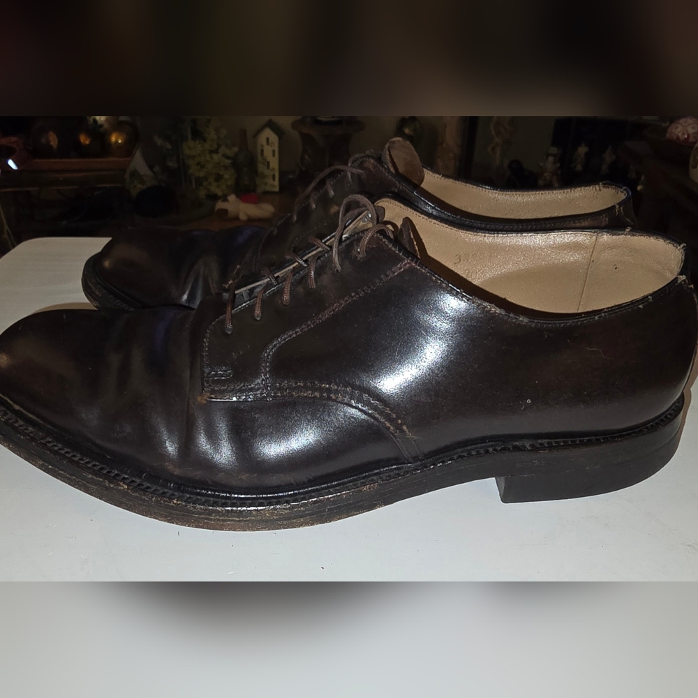 Men's genuine leather dress shoes pre love condition size 9.5